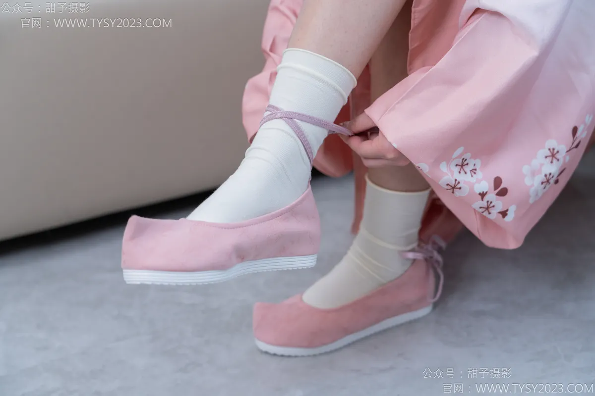 甜予摄影 No.183 知知-布鞋、白棉袜、裸足 - 甜予摄影